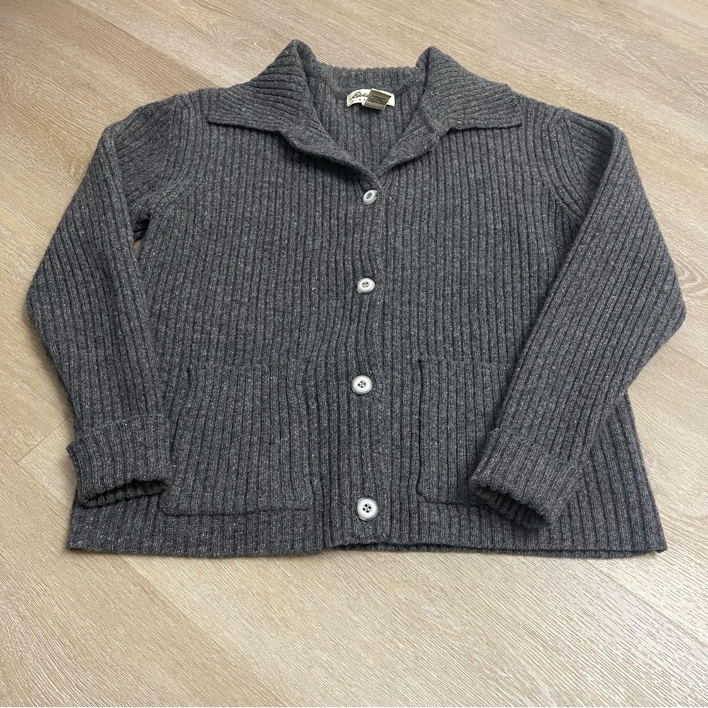 Ribbed Eddie Bauer 100% lambswool sweater